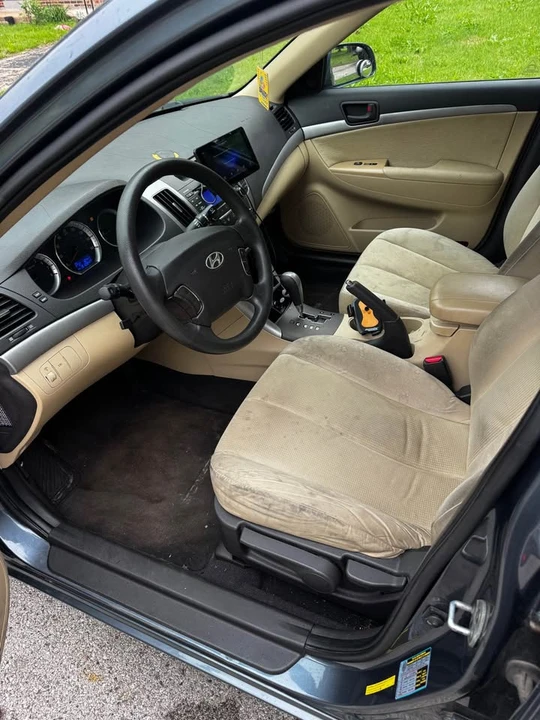 2009 Hyundai Sonata - Image 8 of 9