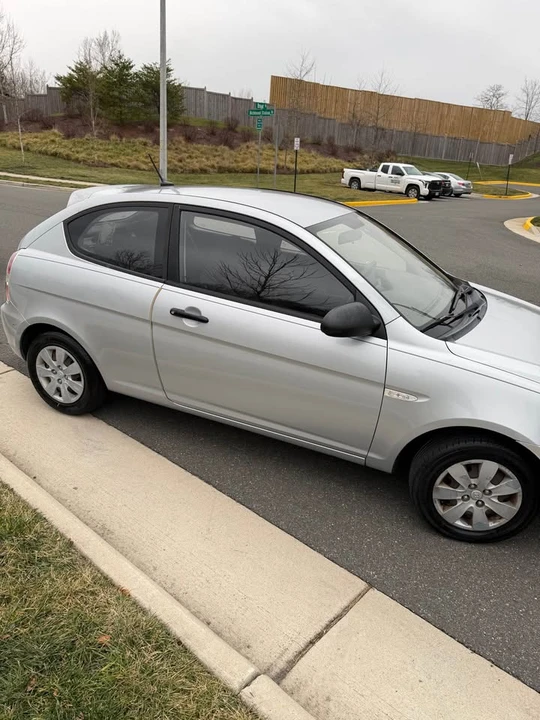 2009 Hyundai Accent - Image 15 of 17