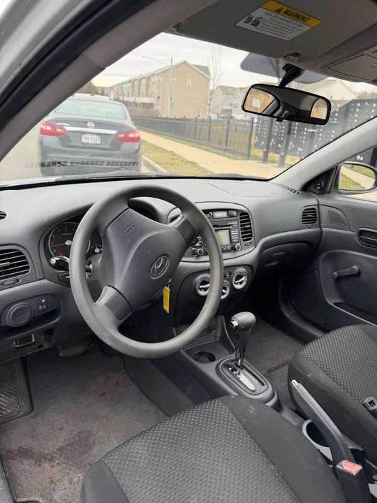 2009 Hyundai Accent - Image 6 of 17