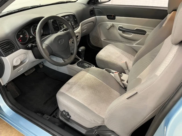 2009 Hyundai Accent - Image 5 of 5