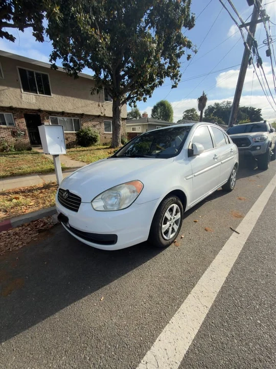 2009 Hyundai Accent - Image 6 of 8