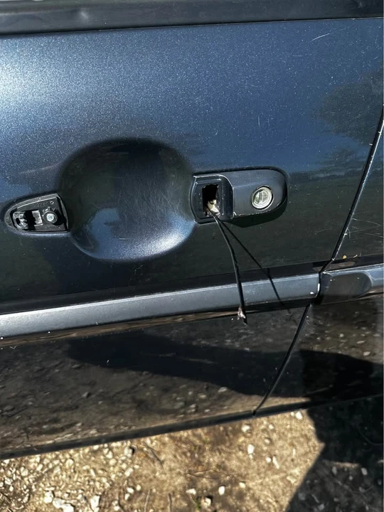 2009 Hyundai Accent - Image 6 of 10