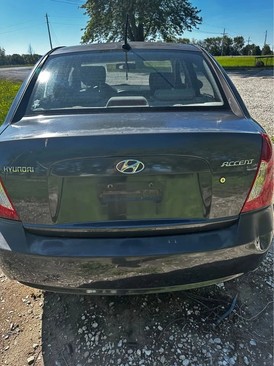 2009 Hyundai Accent - Image 4 of 10