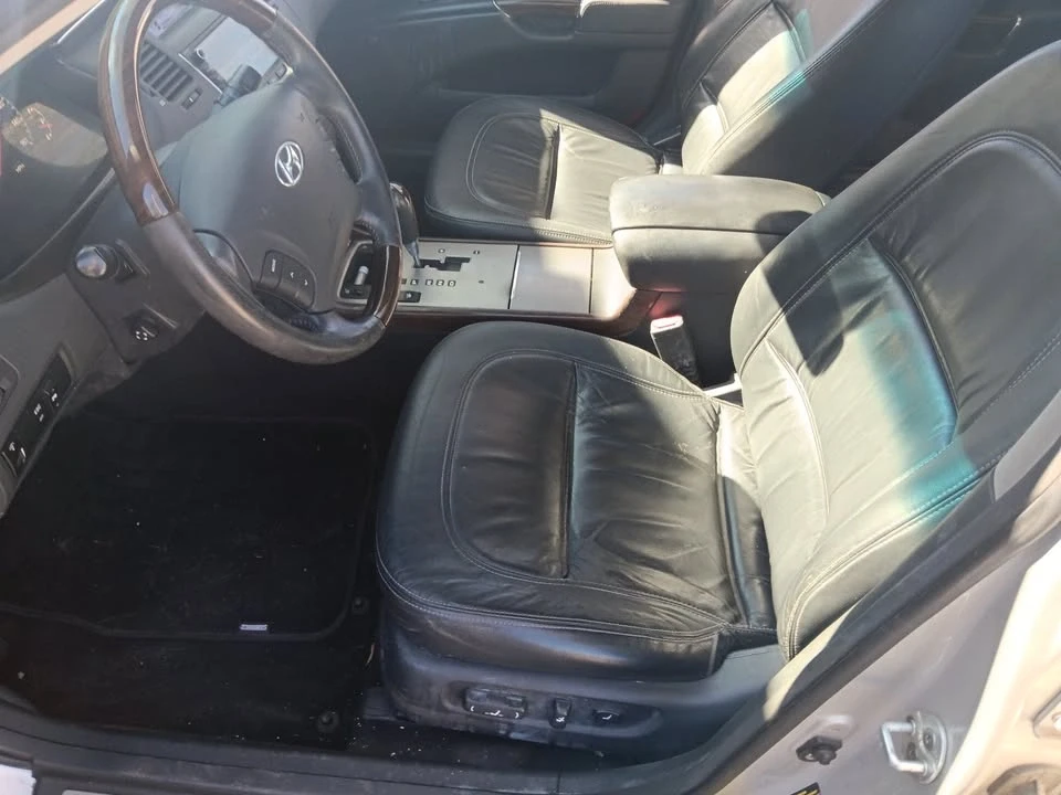 2009 Hyundai Azera - Image 7 of 8