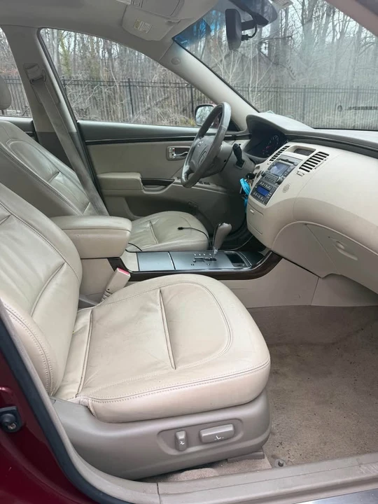 2009 Hyundai Azera - Image 8 of 9