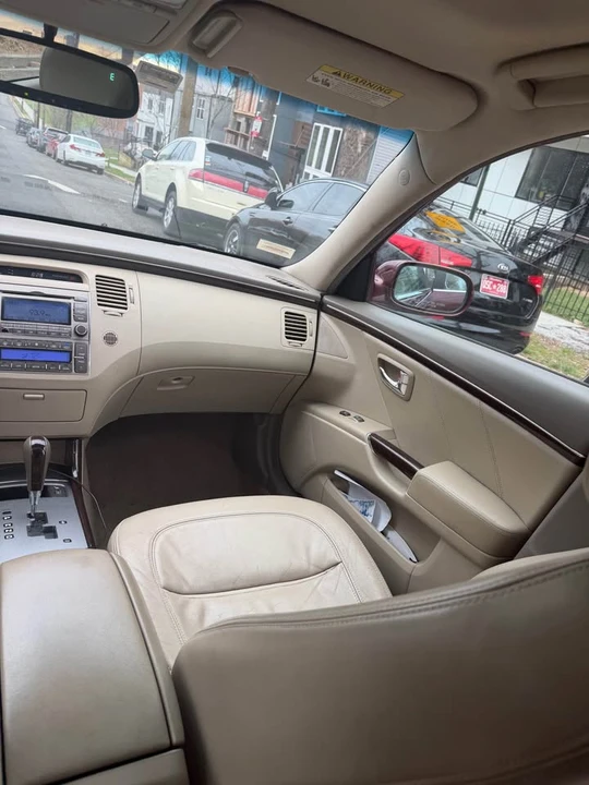2009 Hyundai Azera - Image 7 of 9