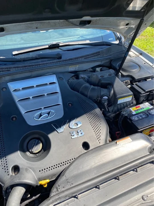 2009 Hyundai Azera - Image 13 of 17