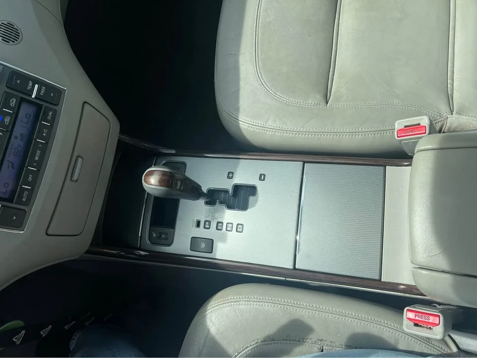 2009 Hyundai Azera - Image 16 of 19