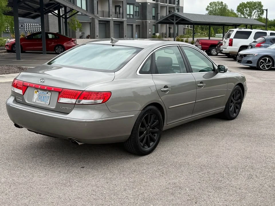 2009 Hyundai Azera - Image 6 of 20
