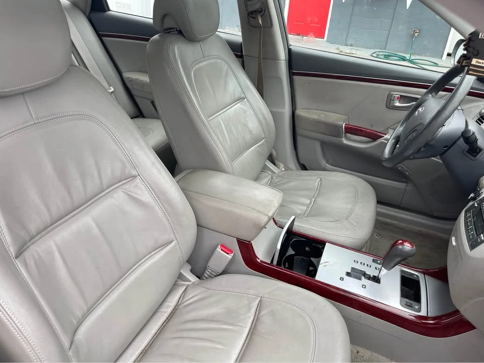 2009 Hyundai Azera - Image 17 of 20