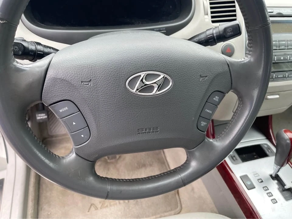 2009 Hyundai Azera - Image 14 of 20