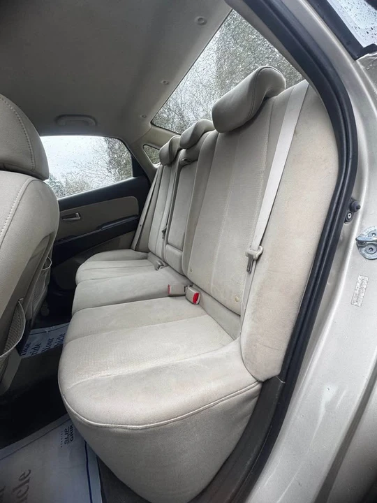 2009 Hyundai Elantra - Image 8 of 15