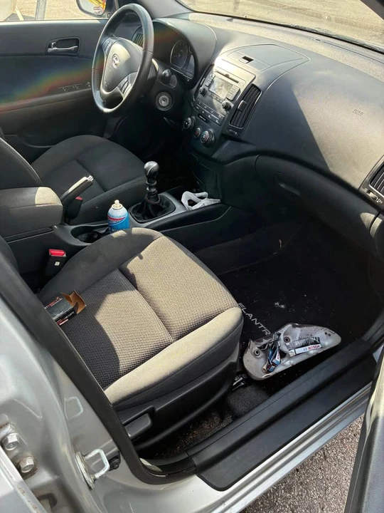 2009 Hyundai Elantra - Image 5 of 7
