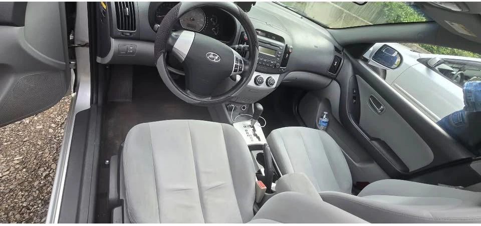 2009 Hyundai Elantra - Image 4 of 7