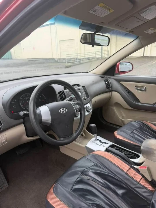 2009 Hyundai Elantra - Image 11 of 15