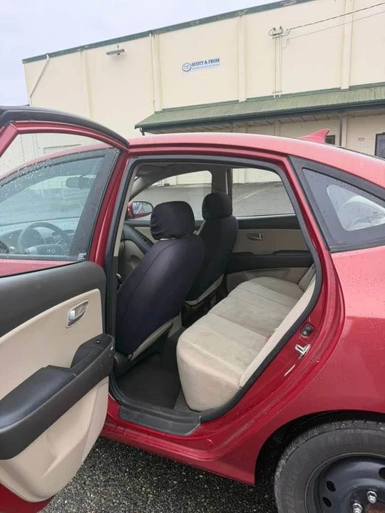 2009 Hyundai Elantra - Image 14 of 15