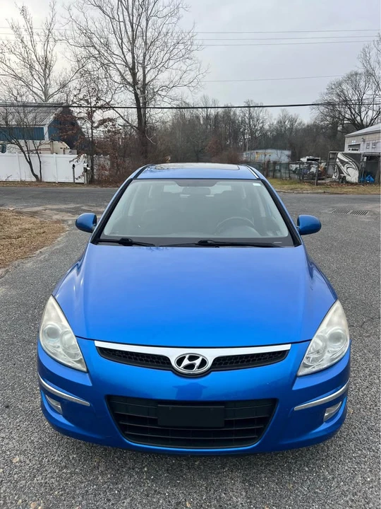2009 Hyundai Elantra - Image 2 of 15
