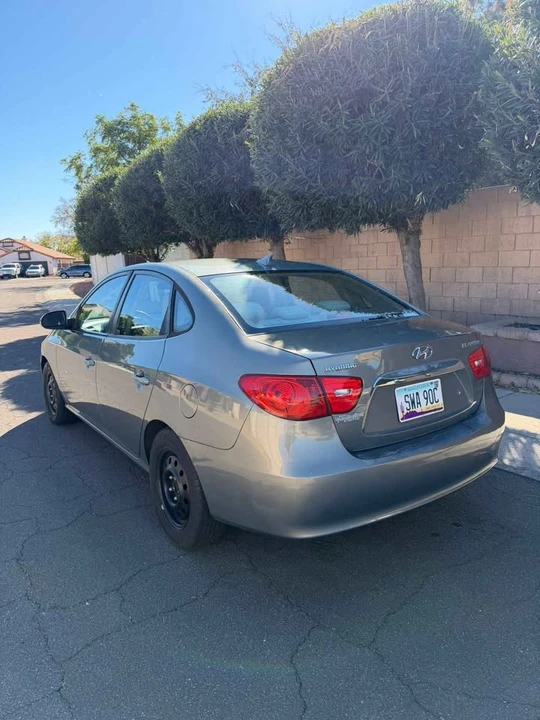 2009 Hyundai Elantra - Image 10 of 11