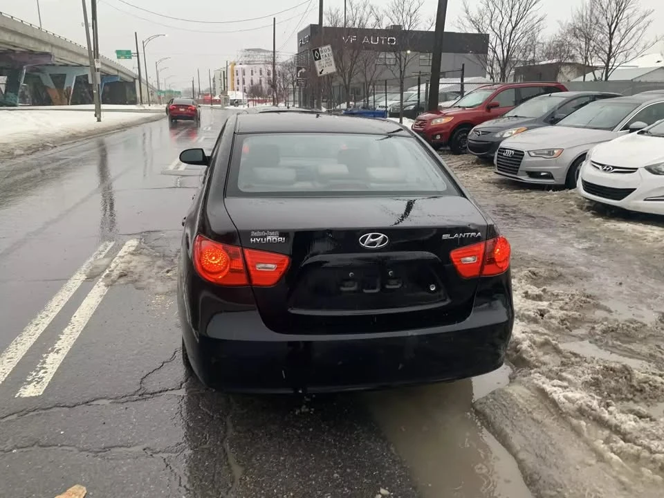 2009 Hyundai Elantra - Image 4 of 16