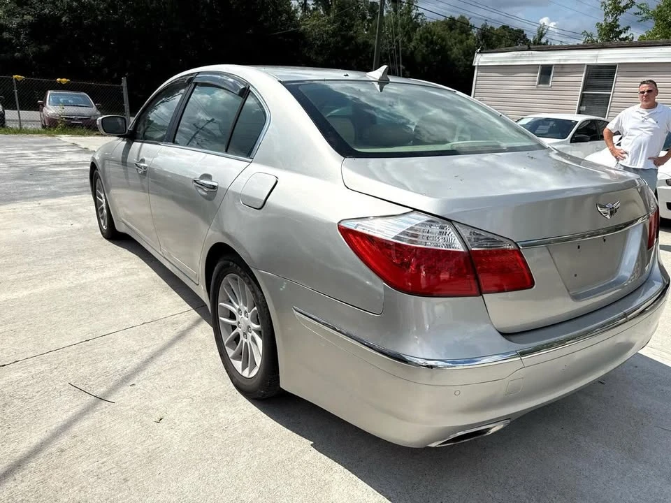 2009 Hyundai Genesis - Image 3 of 17