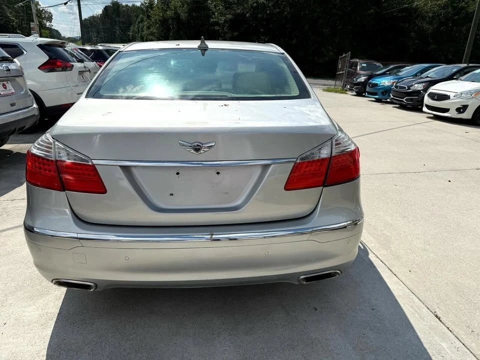 2009 Hyundai Genesis - Image 14 of 15
