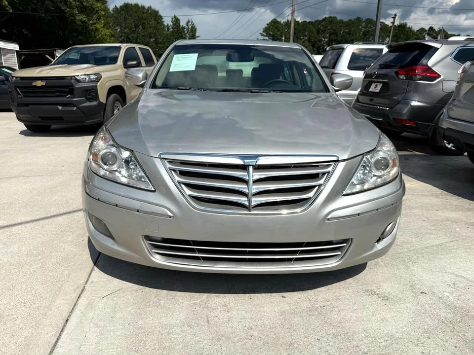2009 Hyundai Genesis - Image 5 of 17