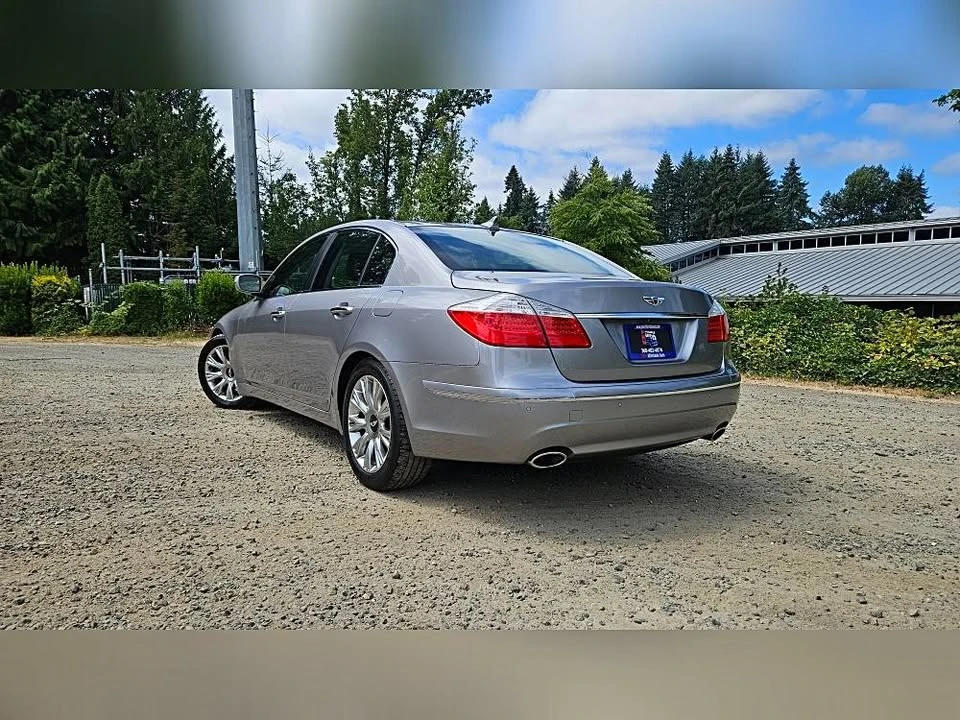 2009 Hyundai Genesis - Image 6 of 20
