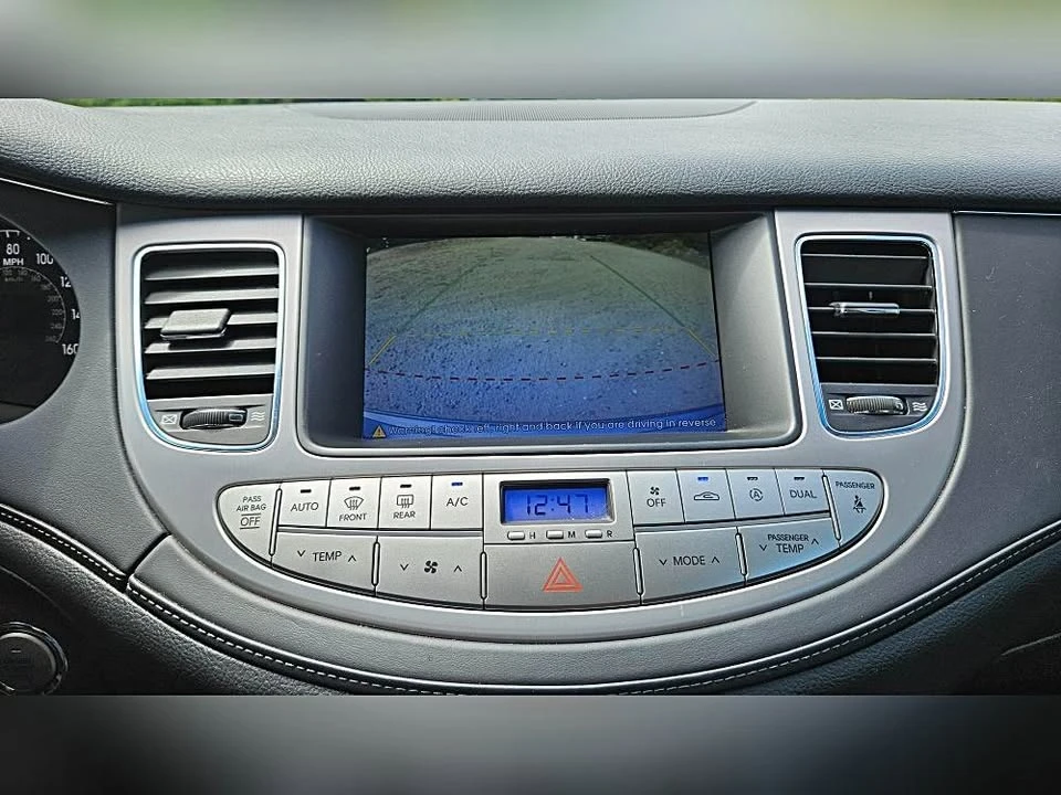 2009 Hyundai Genesis - Image 19 of 20