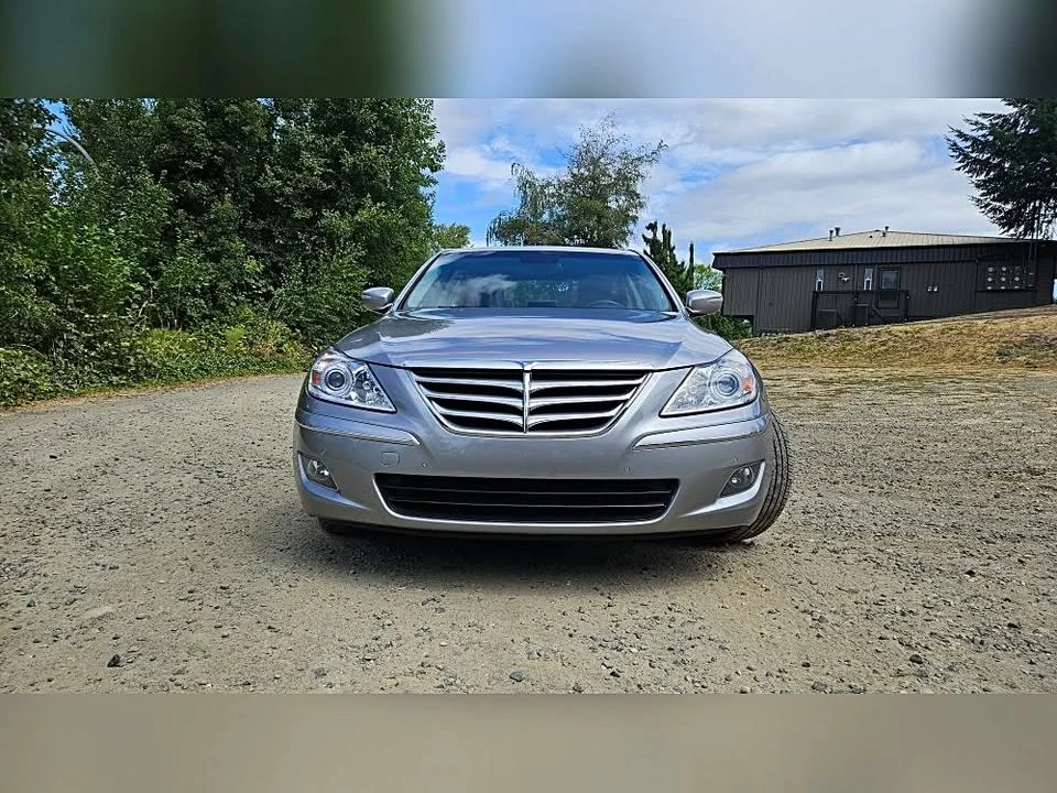 2009 Hyundai Genesis - Image 8 of 20
