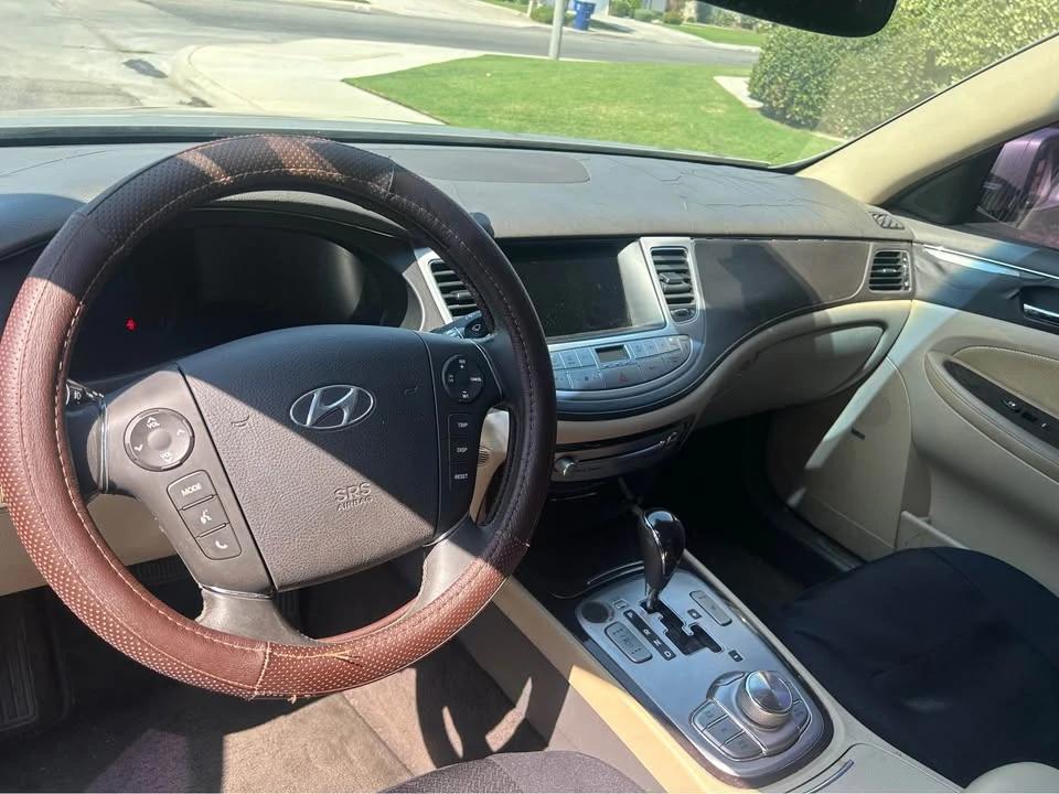 2009 Hyundai Genesis - Image 6 of 7