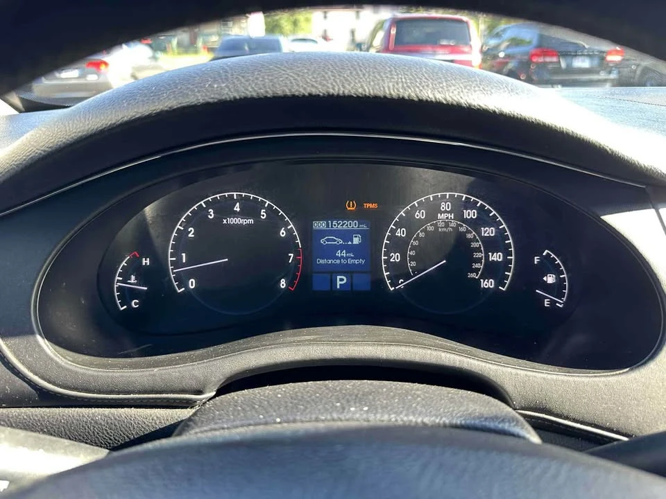 2009 Hyundai Genesis - Image 12 of 20