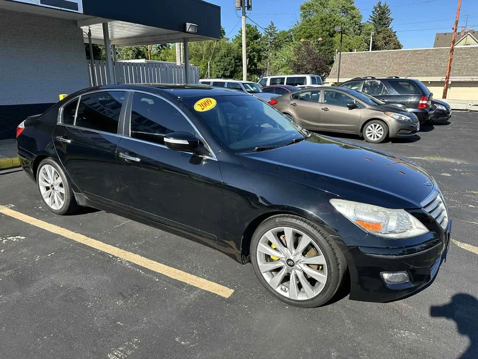 2009 Hyundai Genesis - Image 2 of 20