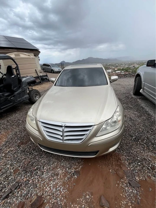 2009 Hyundai Genesis - Image 2 of 5