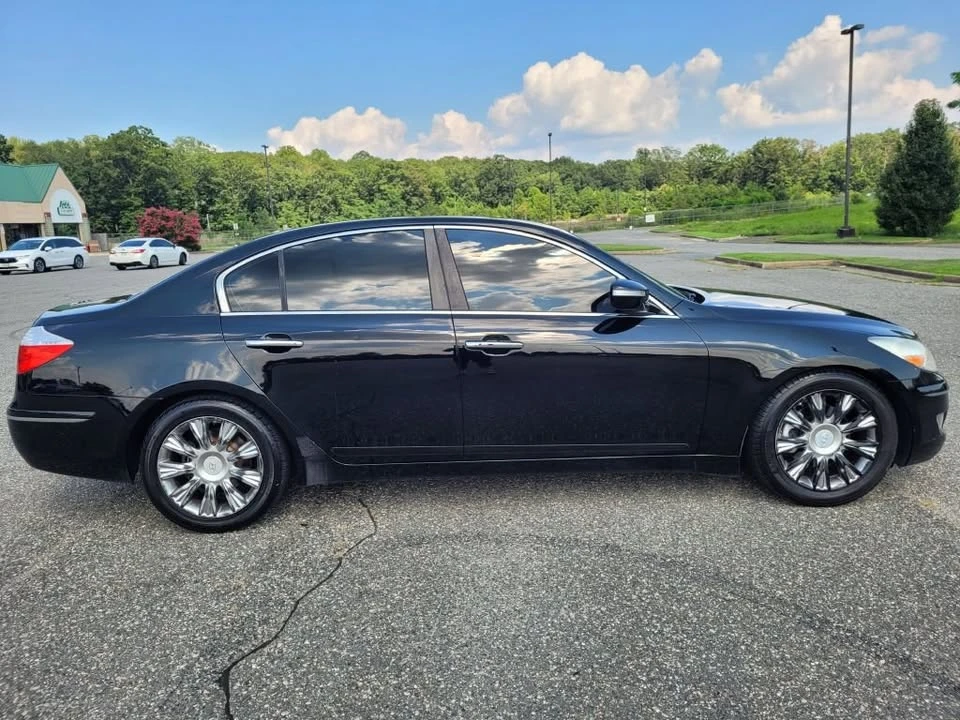 2009 Hyundai Genesis - Image 5 of 20