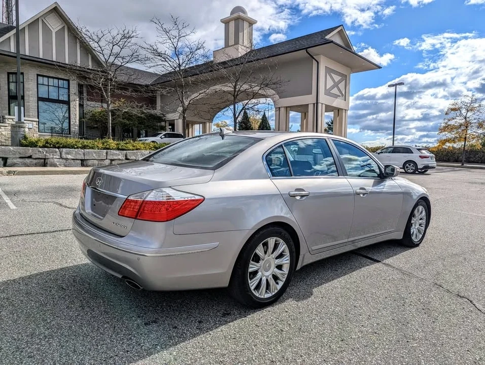 2009 Hyundai Genesis - Image 3 of 11