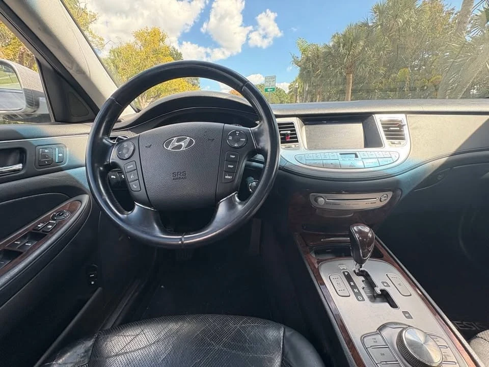 2009 Hyundai Genesis - Image 12 of 18