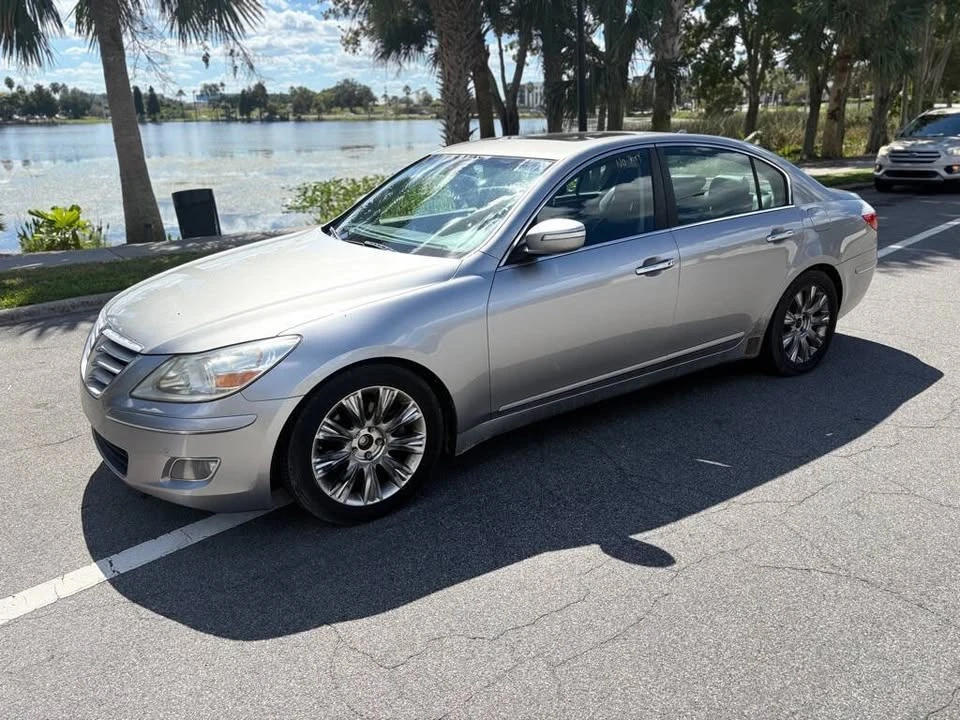 2009 Hyundai Genesis - Image 2 of 18