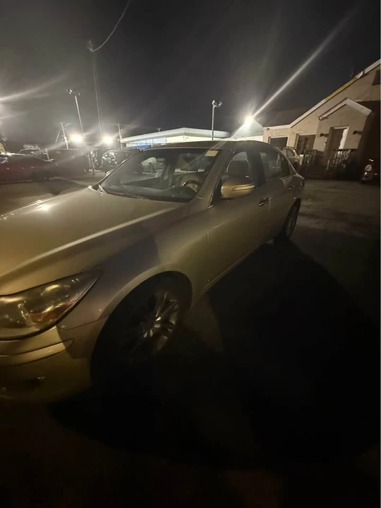 2009 Hyundai Genesis - Image 3 of 9