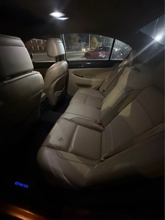 2009 Hyundai Genesis - Image 9 of 9