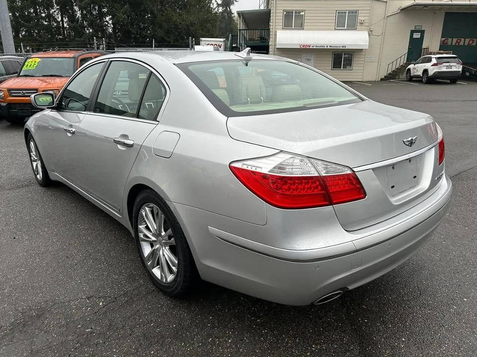 2009 Hyundai Genesis - Image 2 of 20