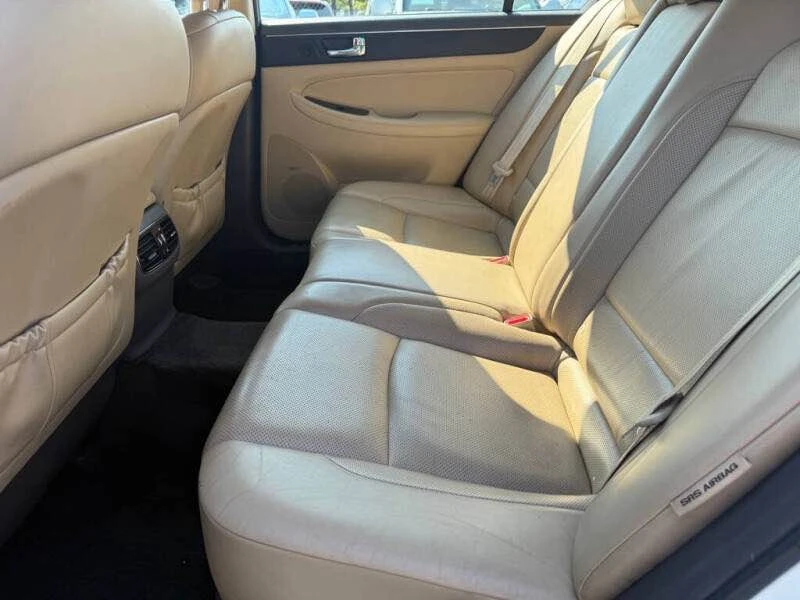 2009 Hyundai Genesis - Image 7 of 8