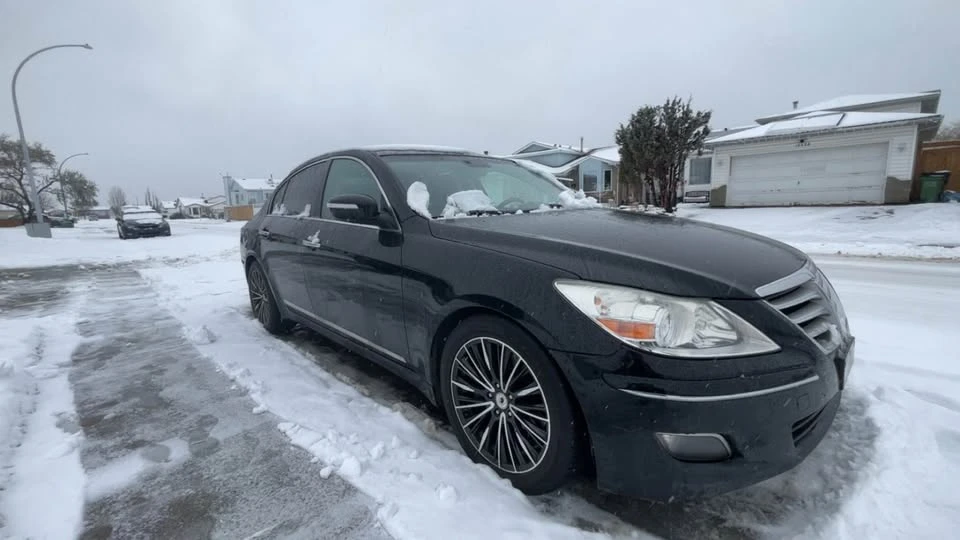 2009 Hyundai Genesis - Image 5 of 8