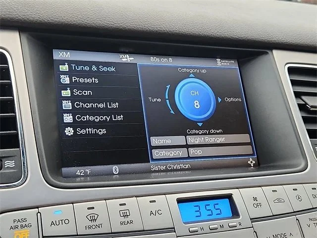 2009 Hyundai Genesis - Image 15 of 17