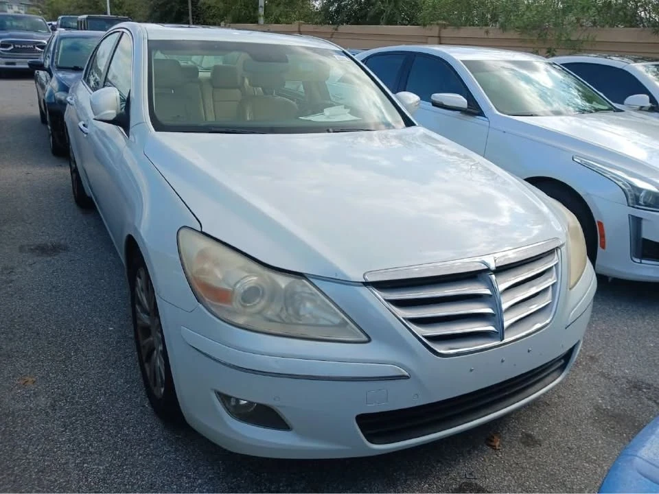 2009 Hyundai Genesis - Image 2 of 6