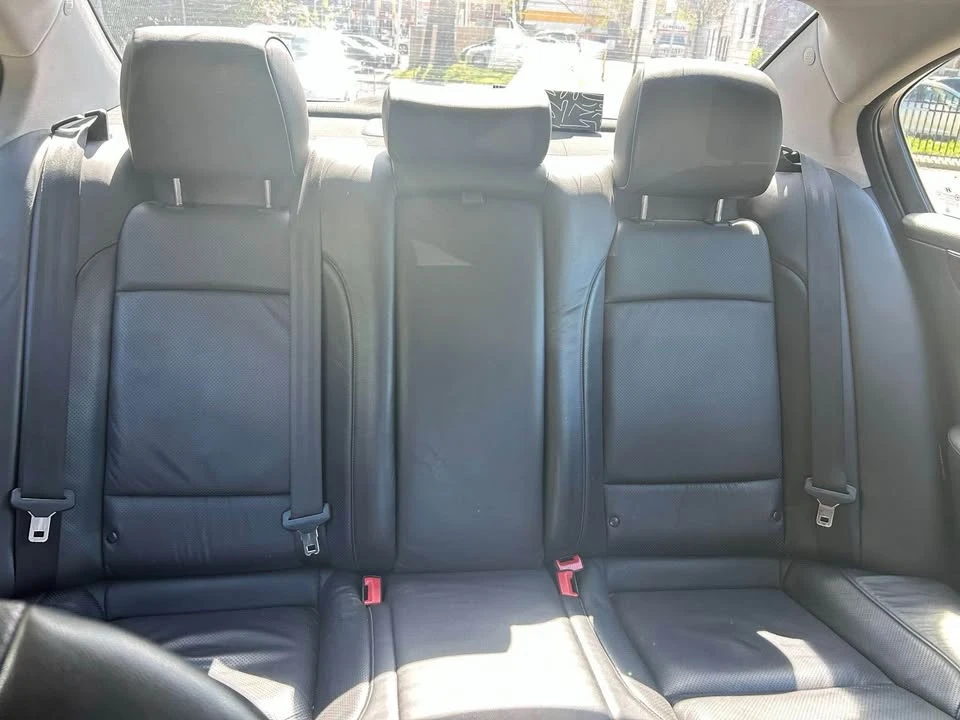 2009 Hyundai Genesis - Image 5 of 6
