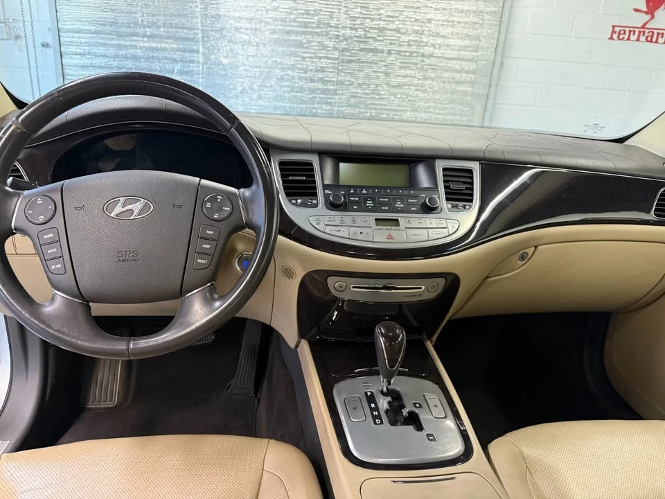 2009 Hyundai Genesis - Image 12 of 15