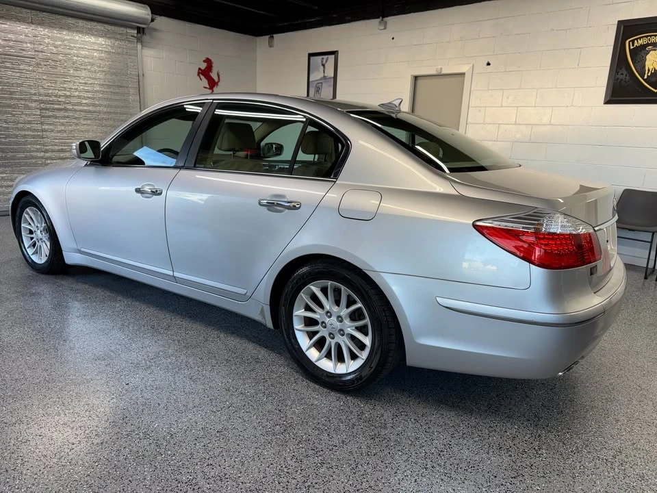 2009 Hyundai Genesis - Image 6 of 15