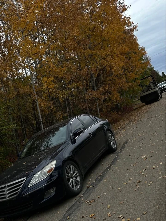 2009 Hyundai Genesis - Image 3 of 6