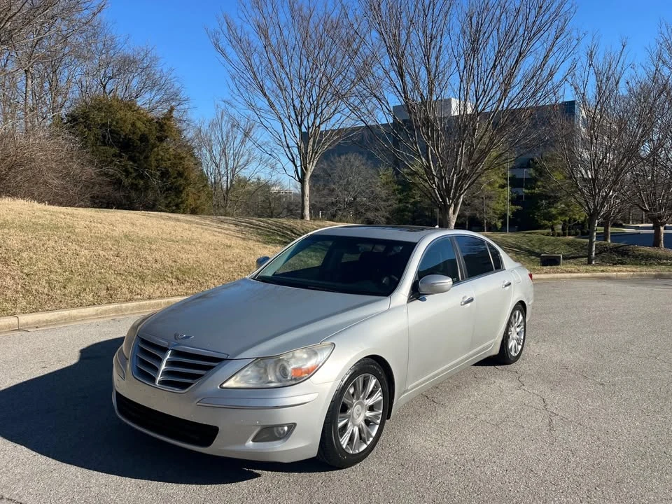 2009 Hyundai Genesis - Image 3 of 15