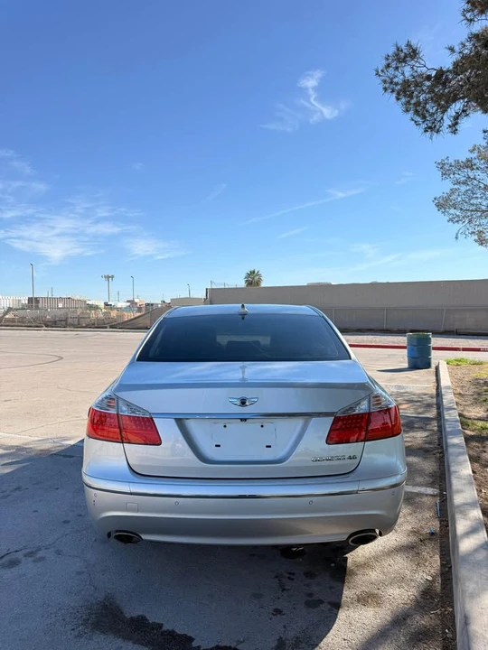 2009 Hyundai Genesis - Image 3 of 9